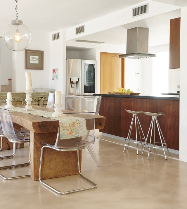 Resa Estates Ibiza for sale te koop Casa Rui Tourist license sta Eularia dining kitchen.jpg